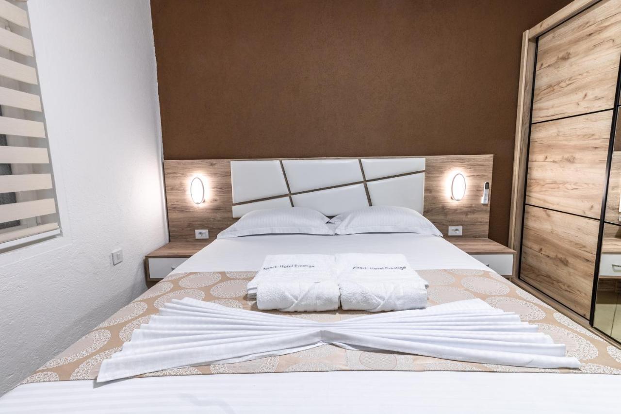 Apart-Hotel Prestige Ulcinj Bagian luar foto